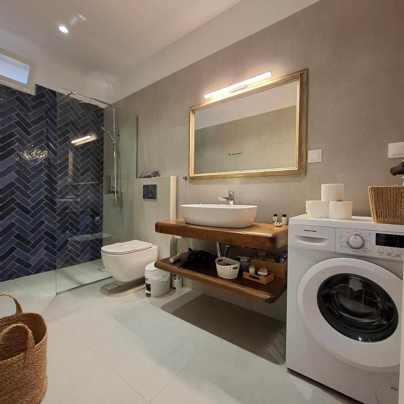 Aquarella-Stylish Veranda Apartment In Centre Of Poros Town Buitenkant foto