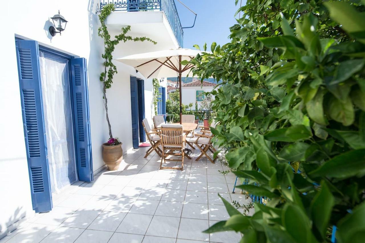 Aquarella-Stylish Veranda Apartment In Centre Of Poros Town Buitenkant foto